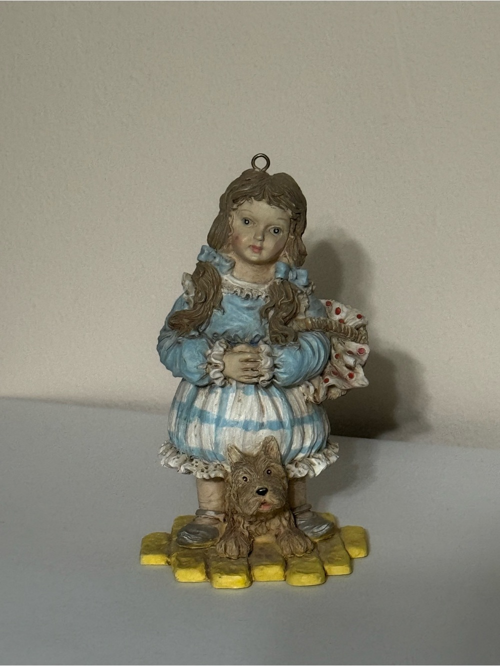 Wizard of Oz Dorothy & toto ornament vintage Smithsonian institution